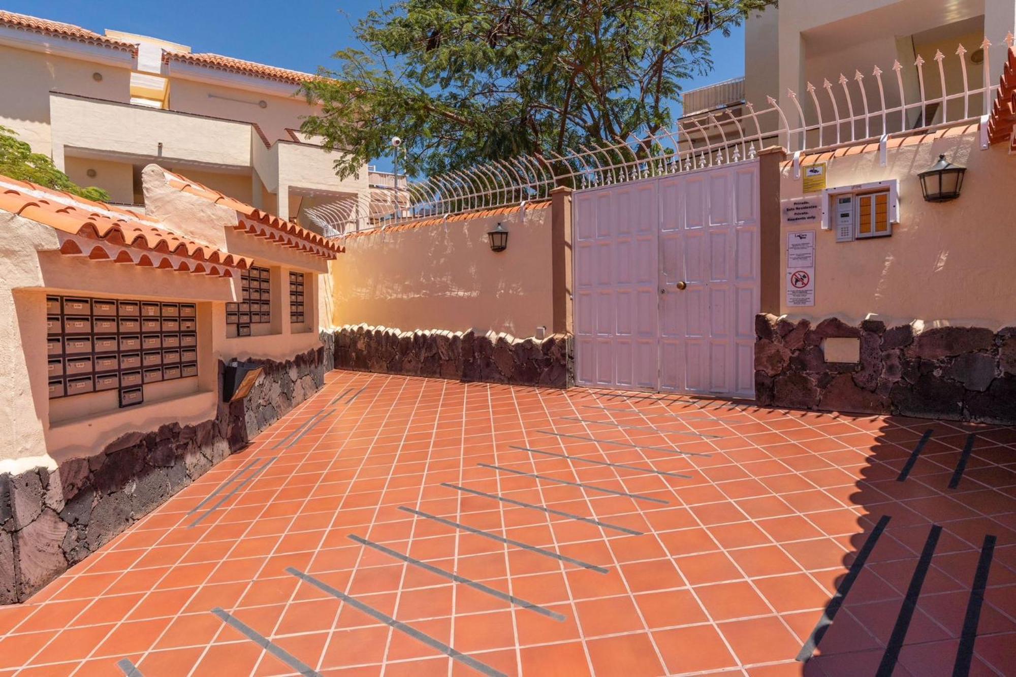 Agradable Y Comodo Apartamento En La Finca Chayofa Eksteriør billede